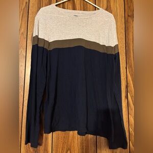 Old Navy Men's Long-Sleeve Colorblock Shirt in Navy, Olive & Light Gray